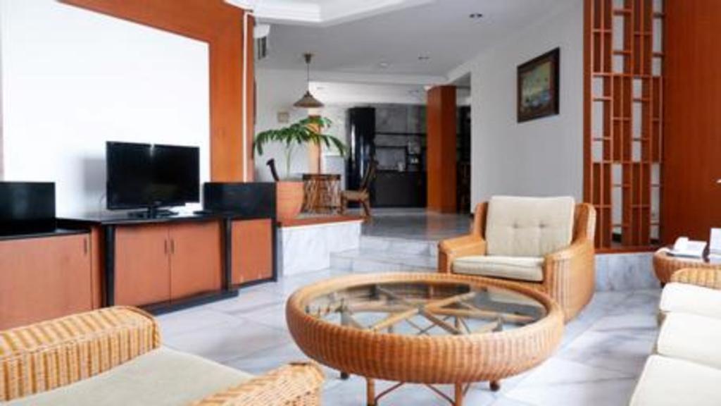 Bentani Hotel & Residence Cirebon Exteriör bild