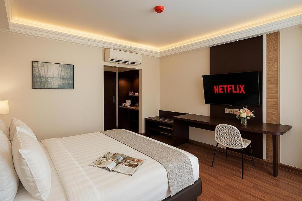 Bentani Hotel & Residence Cirebon Exteriör bild