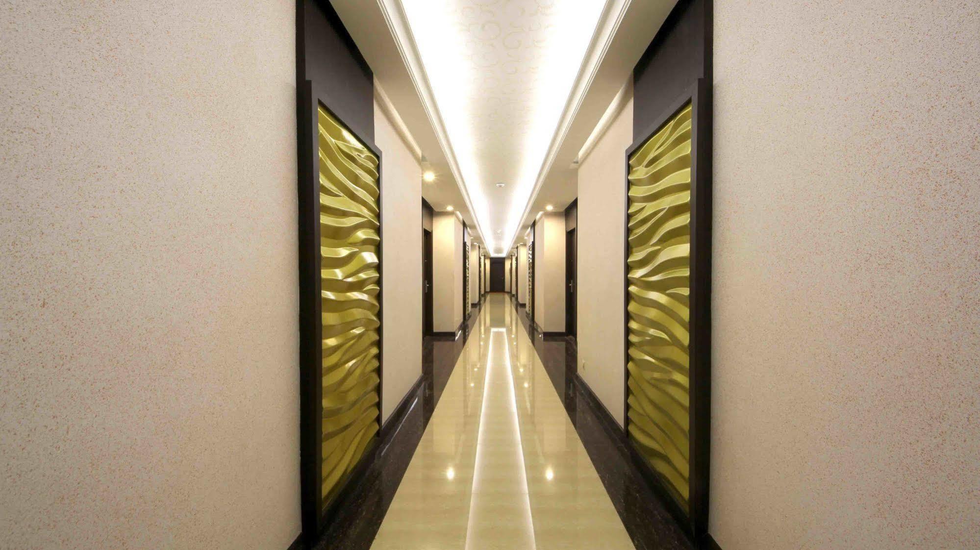 Bentani Hotel & Residence Cirebon Exteriör bild
